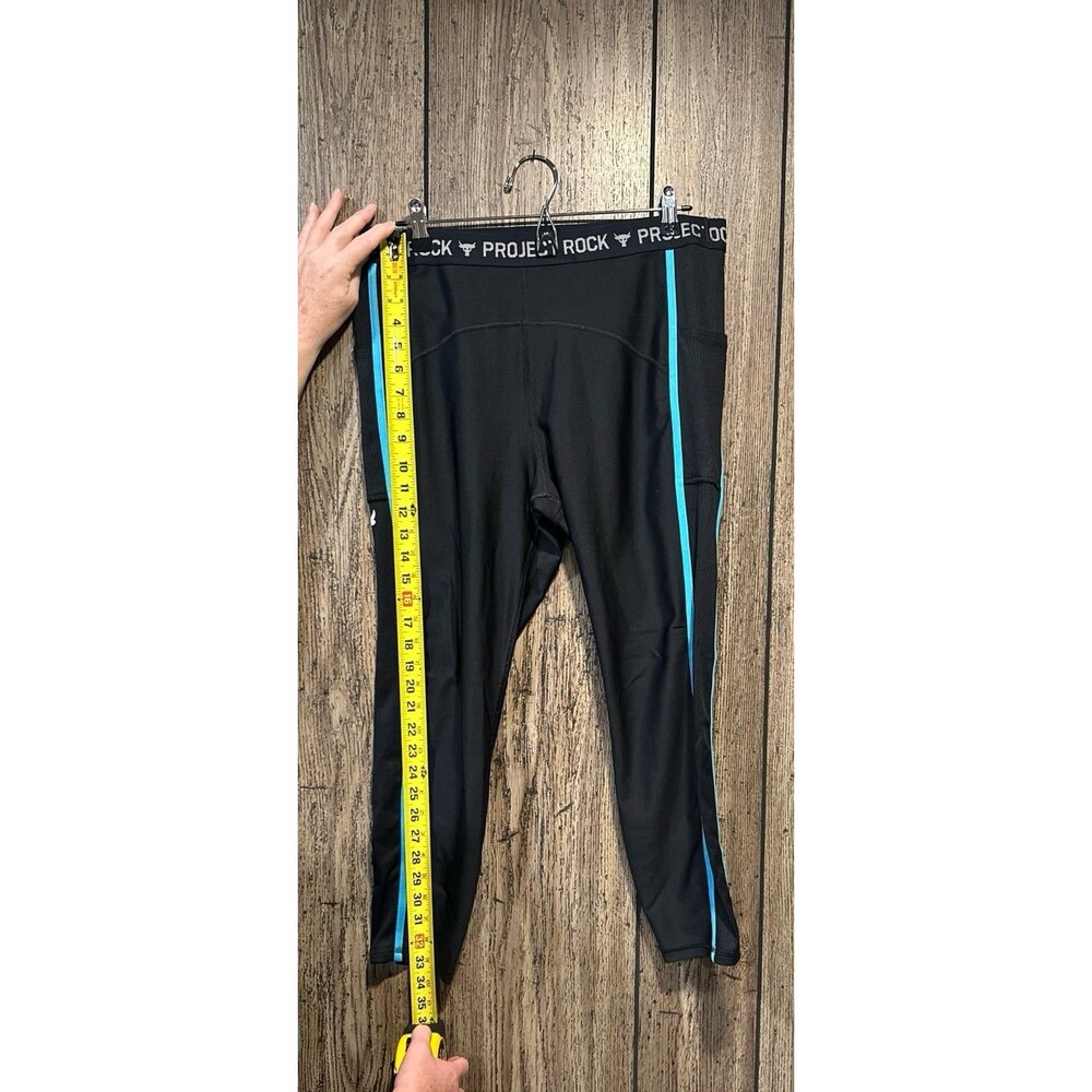 Under Armour Project Rock HeatGear®
Women's Ankle Leggings - Picture 2 of 4